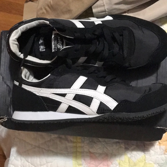 Onitsuka Tiger by Asics Shoes - BNIB sneakers black men’s